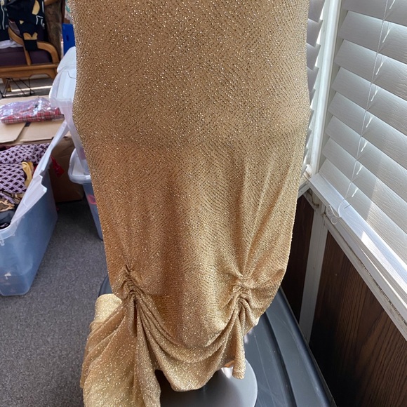 Hugoing Out In Style - Picture 5 of 5